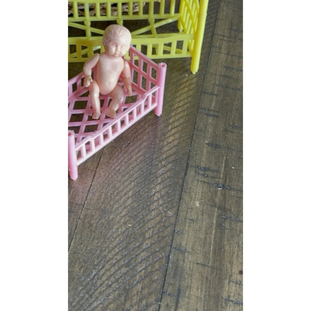 VTG Bunk Bed Crib Celluloid Baby Doll Hong Kong Furniture Plastic 60s Dollhouse‎